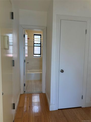 132-30 Sanford Avenue 4AF, Flushing, NY 11355