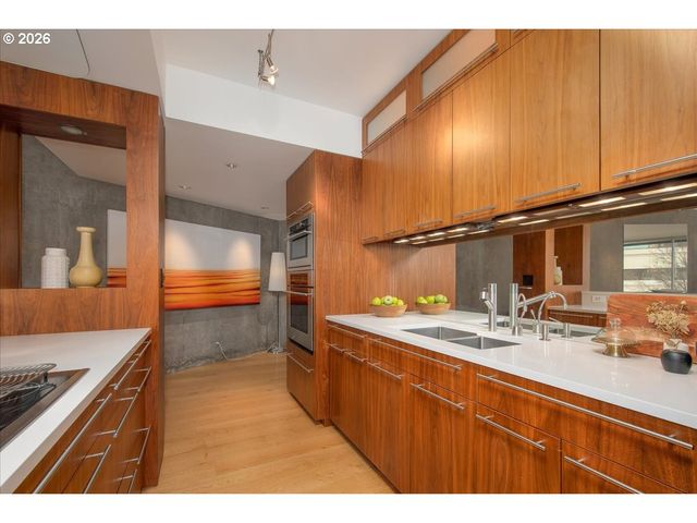 1500 Sw 5TH Ave 601, Portland, OR 97201