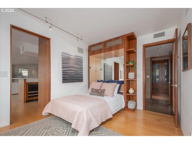 1500 Sw 5TH Ave 601, Portland, OR 97201