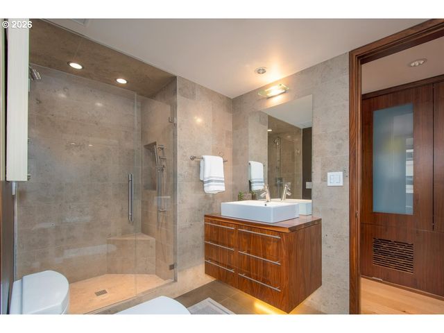 1500 Sw 5TH Ave 601, Portland, OR 97201