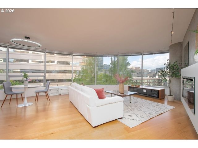 1500 Sw 5TH Ave 601, Portland, OR 97201