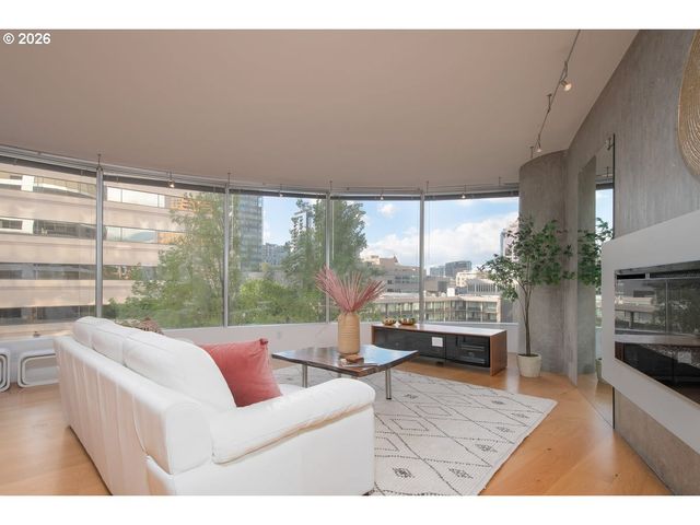 1500 Sw 5TH Ave 601, Portland, OR 97201