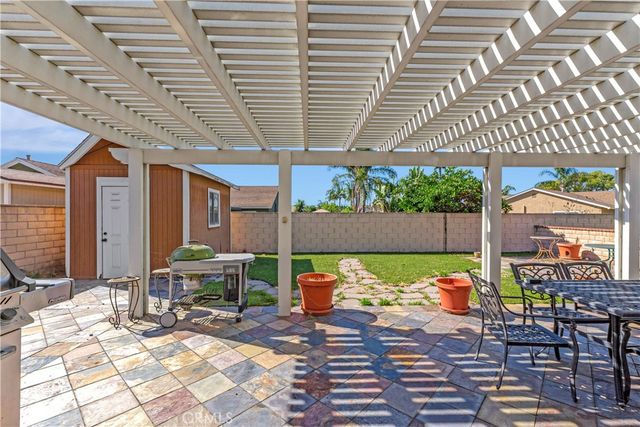 850 E Oak Hill, Ontario, CA 91761