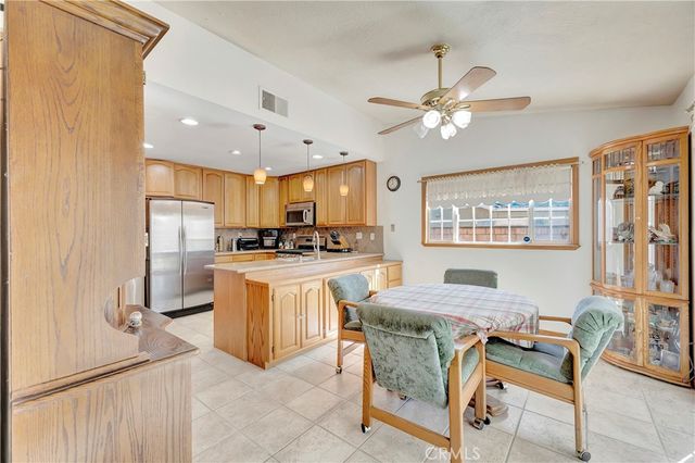 850 E Oak Hill, Ontario, CA 91761