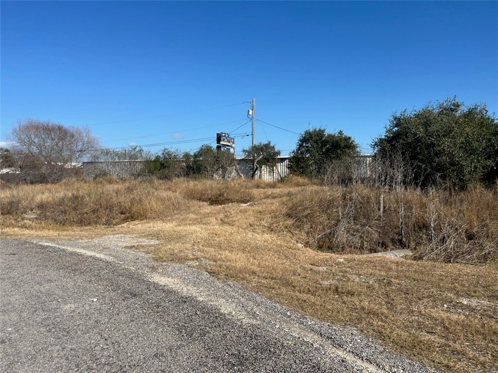 164 & 165 Sherwood Dr, Rockport, TX 78382 — photo 4