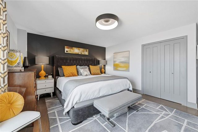 221 W 48th Street 1402, Kansas City, MO 64112