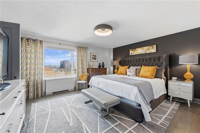 221 W 48th Street 1402, Kansas City, MO 64112