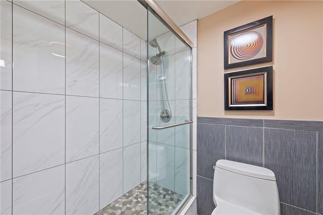 221 W 48th Street 1402, Kansas City, MO 64112