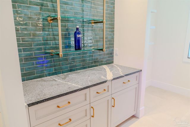 509 Dracena Way, Gulf Breeze, FL 32561