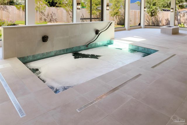 509 Dracena Way, Gulf Breeze, FL 32561