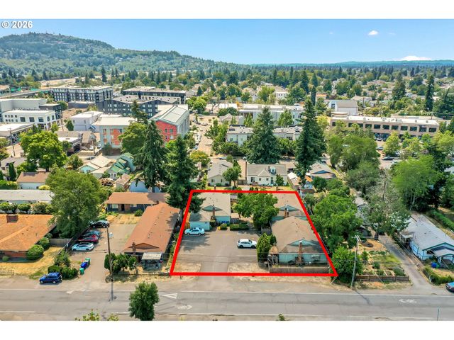 8924 Se ELLIS St, Portland, OR 97266