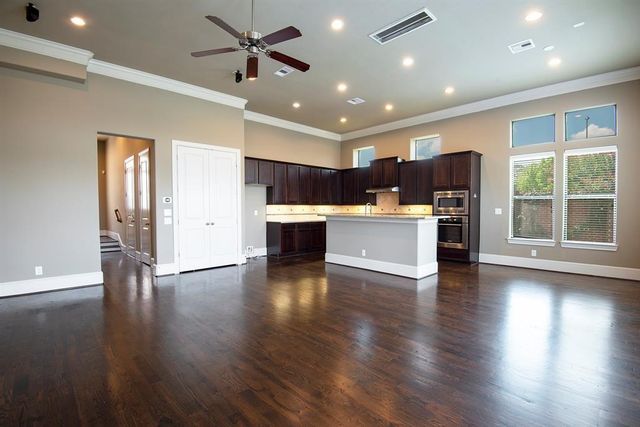 9948 Woodwind Lane N, Houston, TX 77025