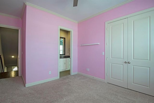 9948 Woodwind Lane N, Houston, TX 77025