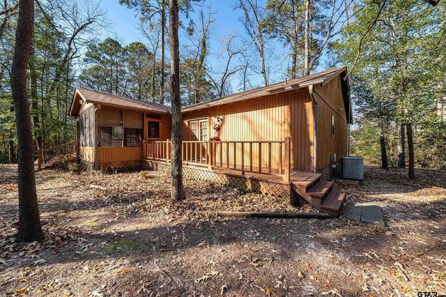 945 Valleywood Trail, Holly Lake Ranch, TX 75765