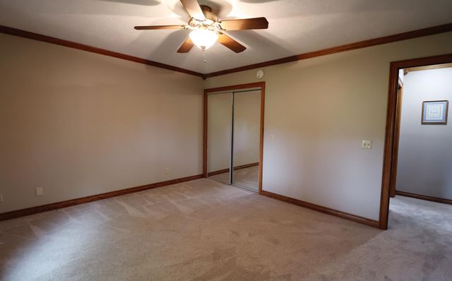 1713 Ottawa Rd, Salina, KS 67401