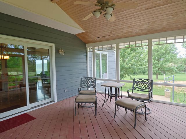 1713 Ottawa Rd, Salina, KS 67401