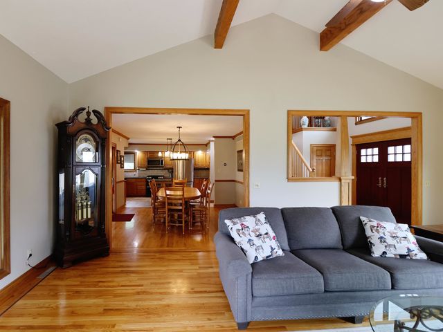 1713 Ottawa Rd, Salina, KS 67401