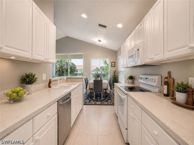 1280 Henley ST 1601, Naples, FL 34105