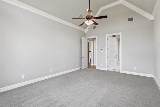 1713 Roundtree Circle E, Fort Worth, TX 76008