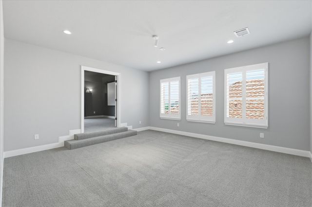 1713 Roundtree Circle E, Fort Worth, TX 76008