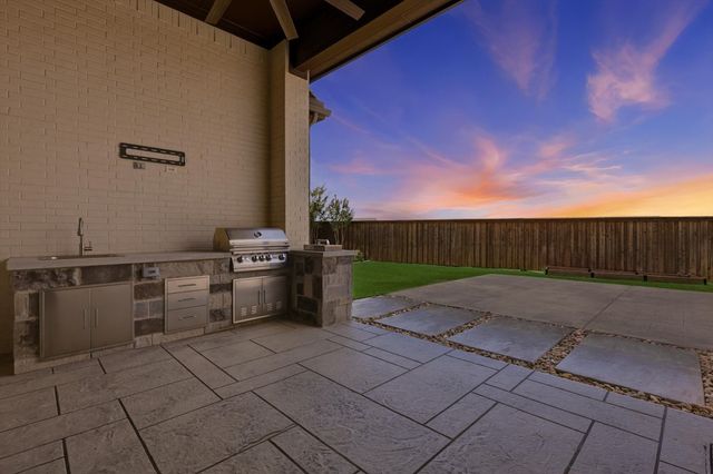 1713 Roundtree Circle E, Fort Worth, TX 76008