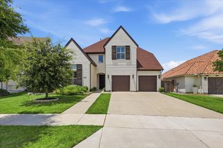 1713 Roundtree Circle E, Fort Worth, TX 76008