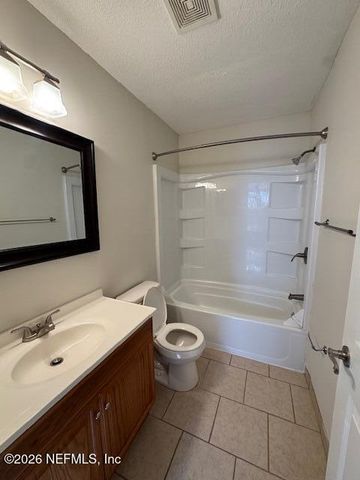 1703 CHALLENGER Court W 1703, Jacksonville, FL 32233