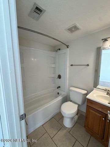 1703 CHALLENGER Court W 1703, Jacksonville, FL 32233