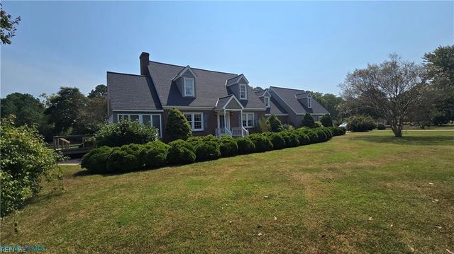 364 Millers LN, Susan, VA 23163