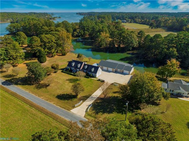 364 Millers LN, Susan, VA 23163