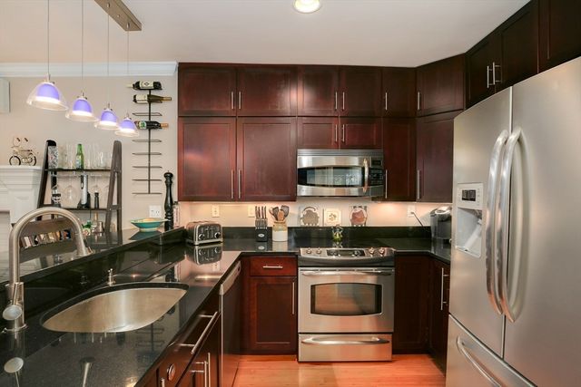 32 Rutland Sq 3, Boston, MA 02118