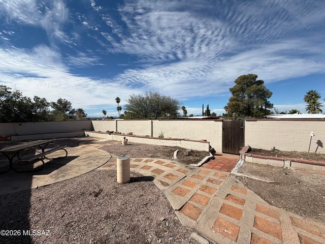 2022 S Faye Place, Tucson, AZ 85748