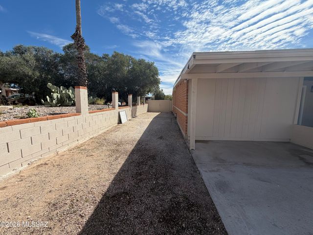 2022 S Faye Place, Tucson, AZ 85748