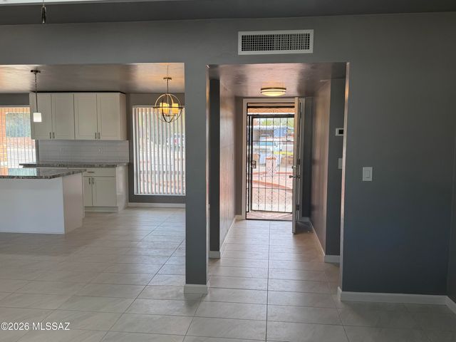 2022 S Faye Place, Tucson, AZ 85748
