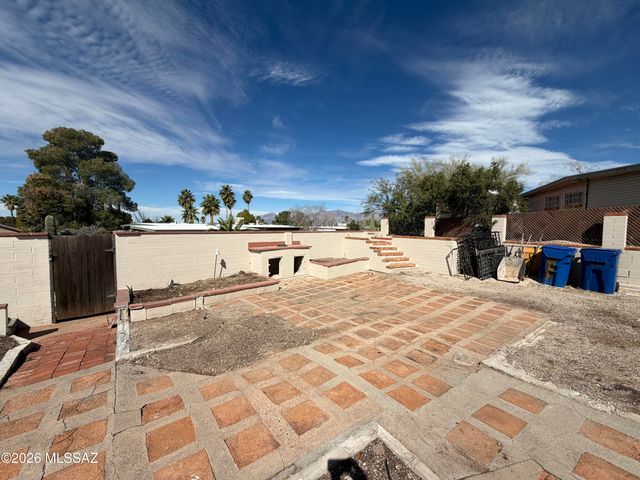 2022 S Faye Place, Tucson, AZ 85748