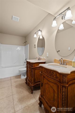 231 E Linda Vista Court, Union, WA 98592