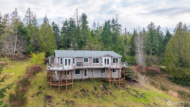 231 E Linda Vista Court, Union, WA 98592