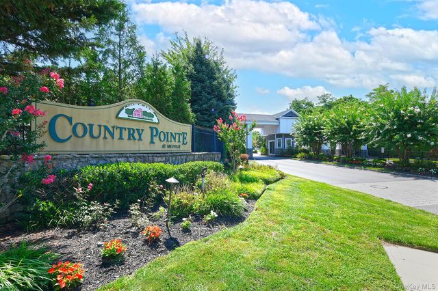 196 Cranberry Court, Melville, NY 11747