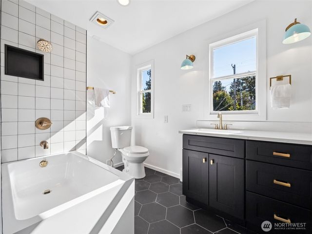 908 N K Street, Tacoma, WA 98403