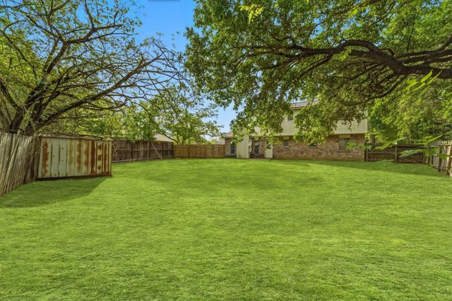 6914 Ten Curves Road, Spring, TX 77379