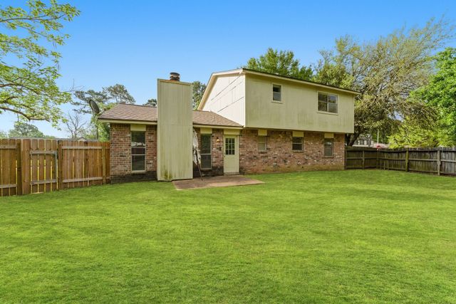 6914 Ten Curves Road, Spring, TX 77379