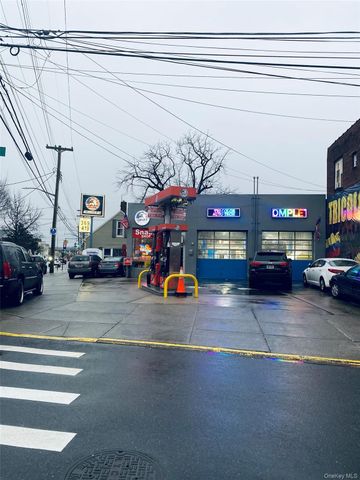 126-06 15TH Avenue, College Point, NY 11356