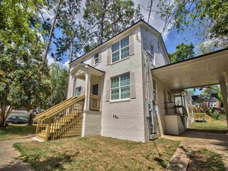 500B E College Ave # B, Tallahassee, FL 32301