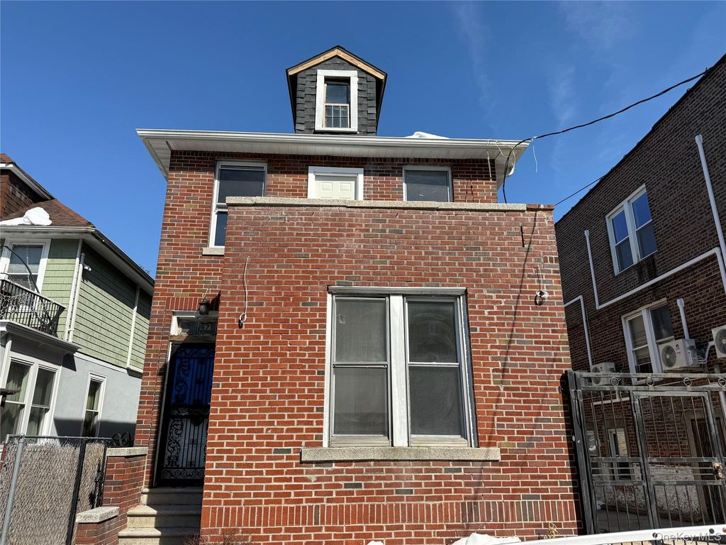 675 E 230th Street, Bronx, NY 10466