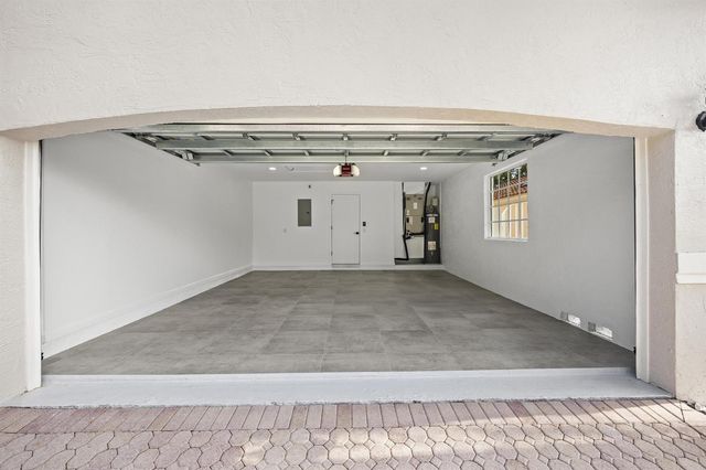 5141 Columbo Court, Delray Beach, FL 33484