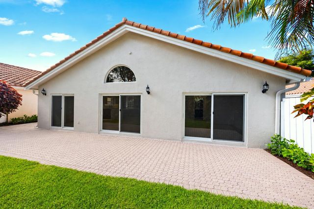 5141 Columbo Court, Delray Beach, FL 33484