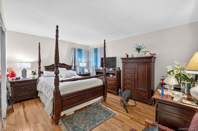 2496 Enid Court, Baldwin, NY 11510