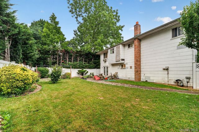 2496 Enid Court, Baldwin, NY 11510