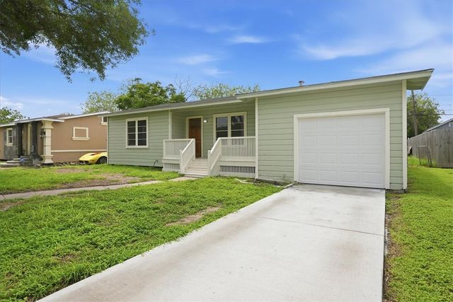 1049 Deforrest St, Corpus Christi, TX 78404