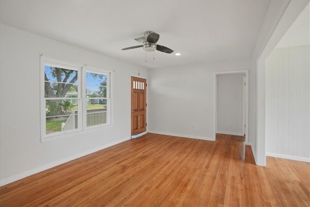 1049 Deforrest St, Corpus Christi, TX 78404